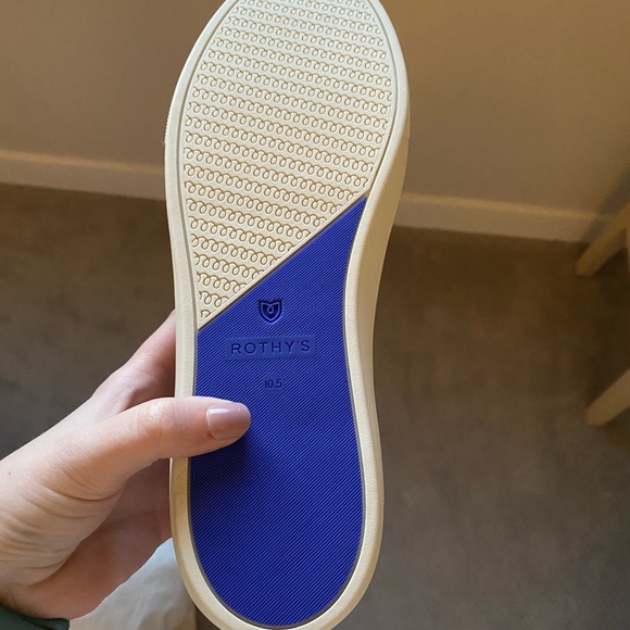 Rothy’s 10.5 Lilac Grey Chelsea’s - Picture 4 of 6